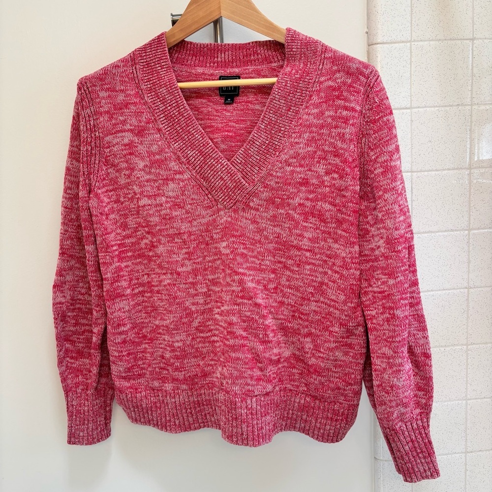 GAP Womens V-Neck Cotton Sweater Red Oversized Medium Classic Timeless Preppy